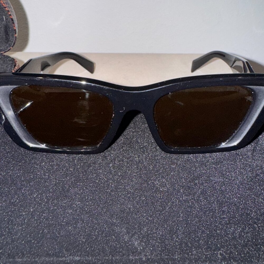 Prada Black Sunglasses - Picture 4 of 8